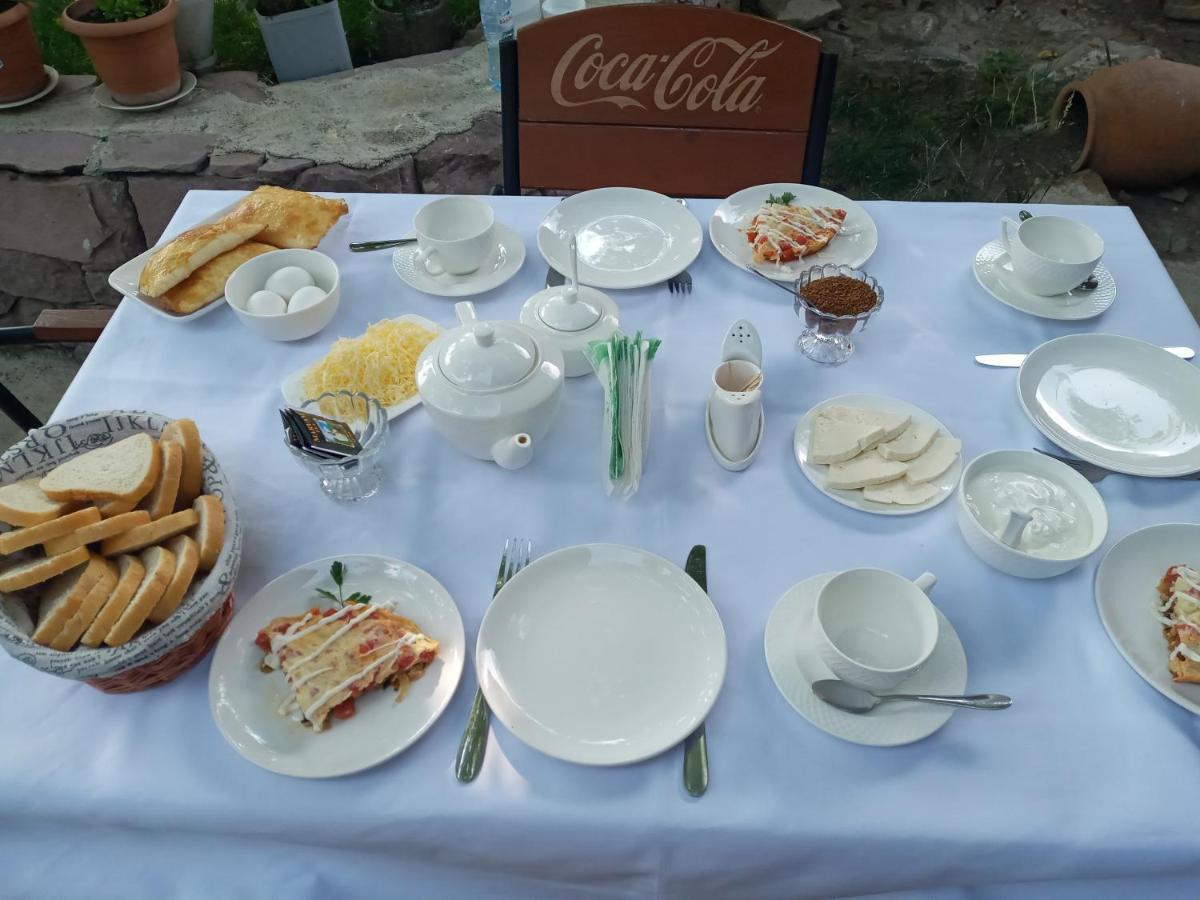 Hotel Beni Achalciche Exteriér fotografie